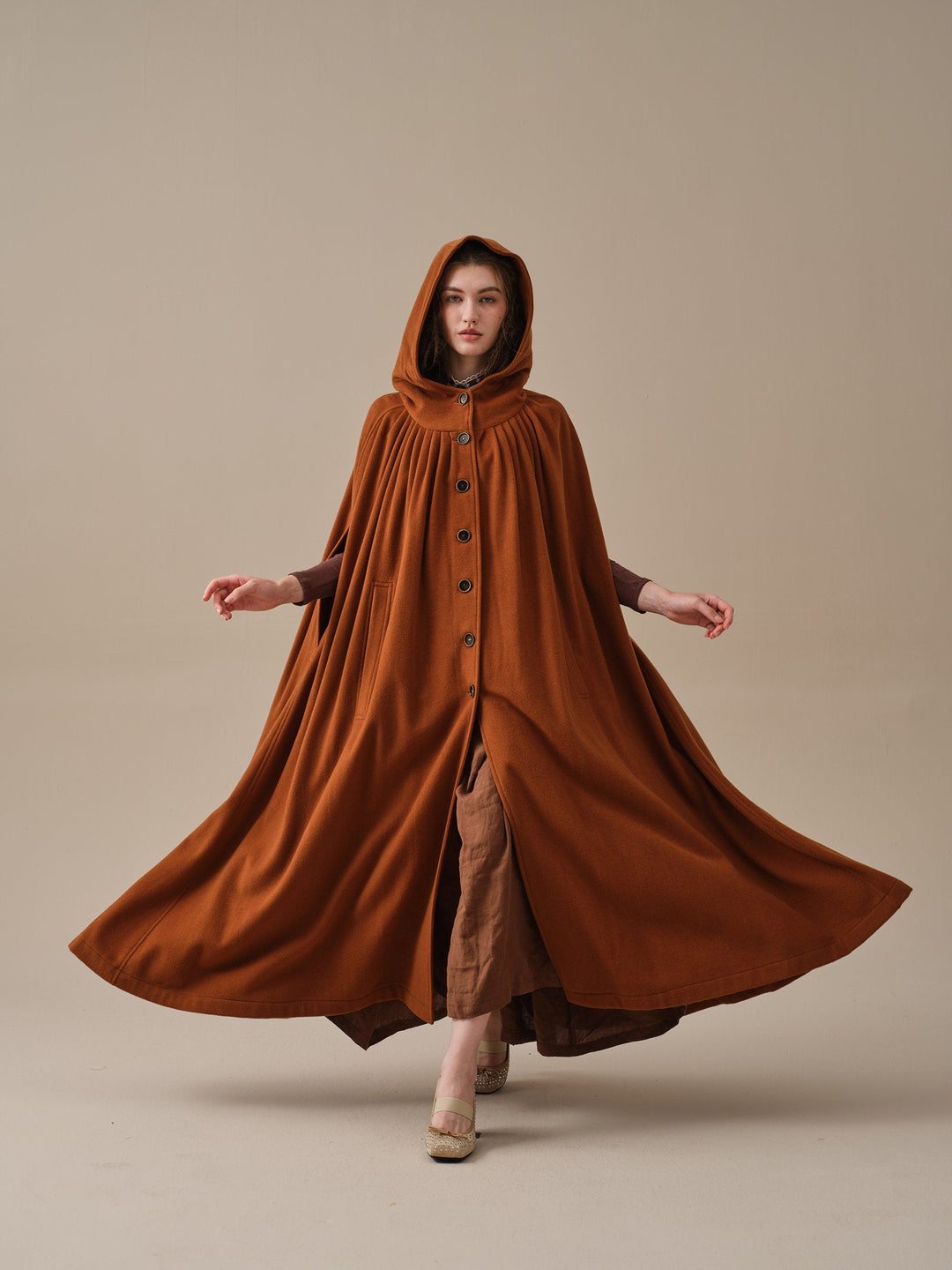 ARIEL 14 | HOODED WOOL CLOAK COAT