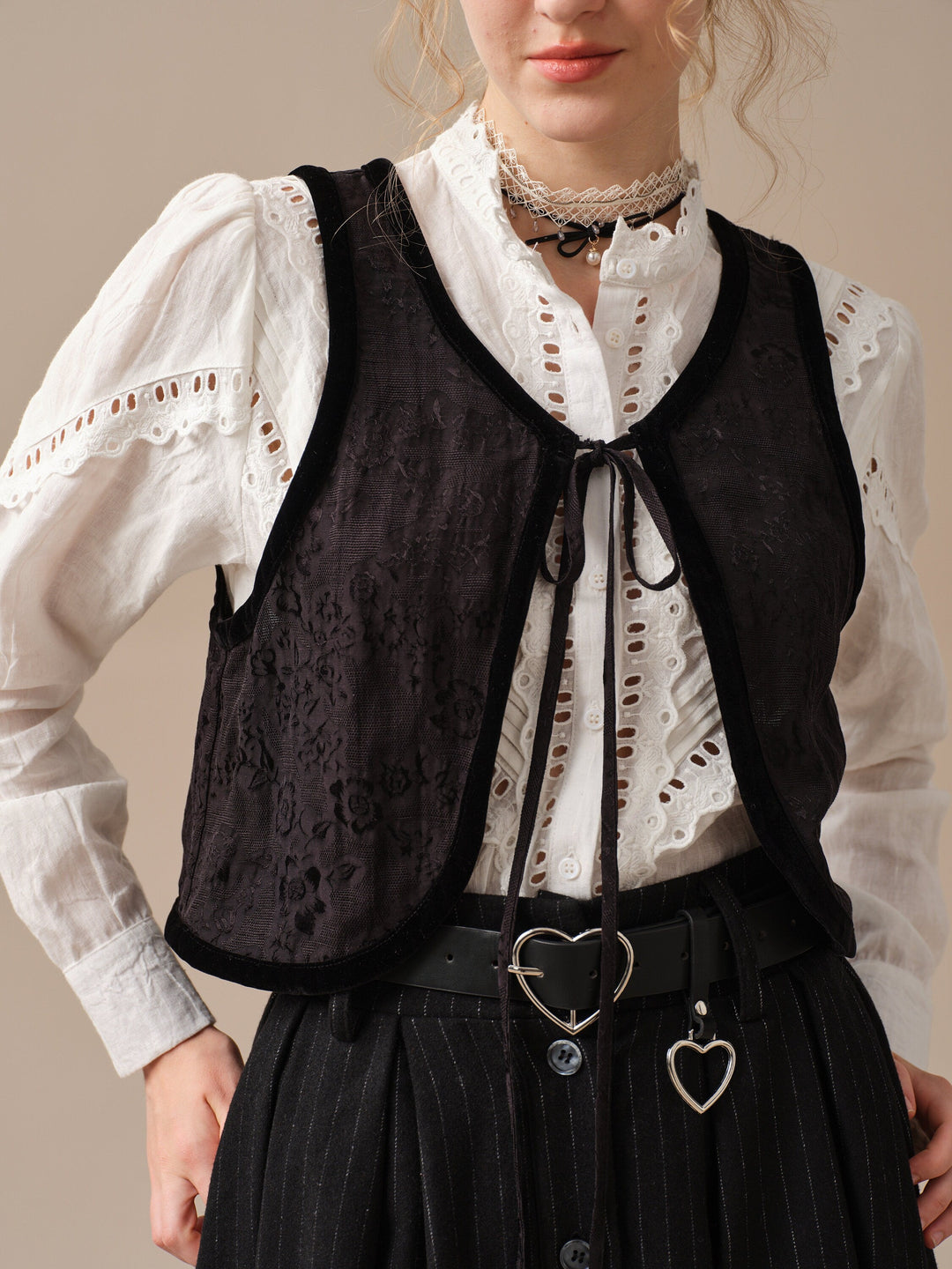 MARICEL 27 | Victorian Linen Shirt With Black Vest